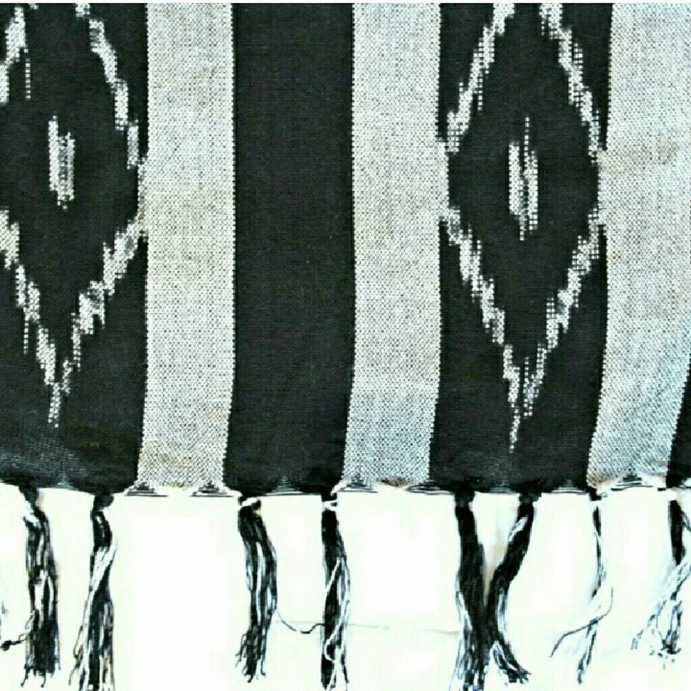 💲Sale 3/$15 - Ketzali Black Grey Tribal Aztec Stripes Summer Shawl w/Fringe OS